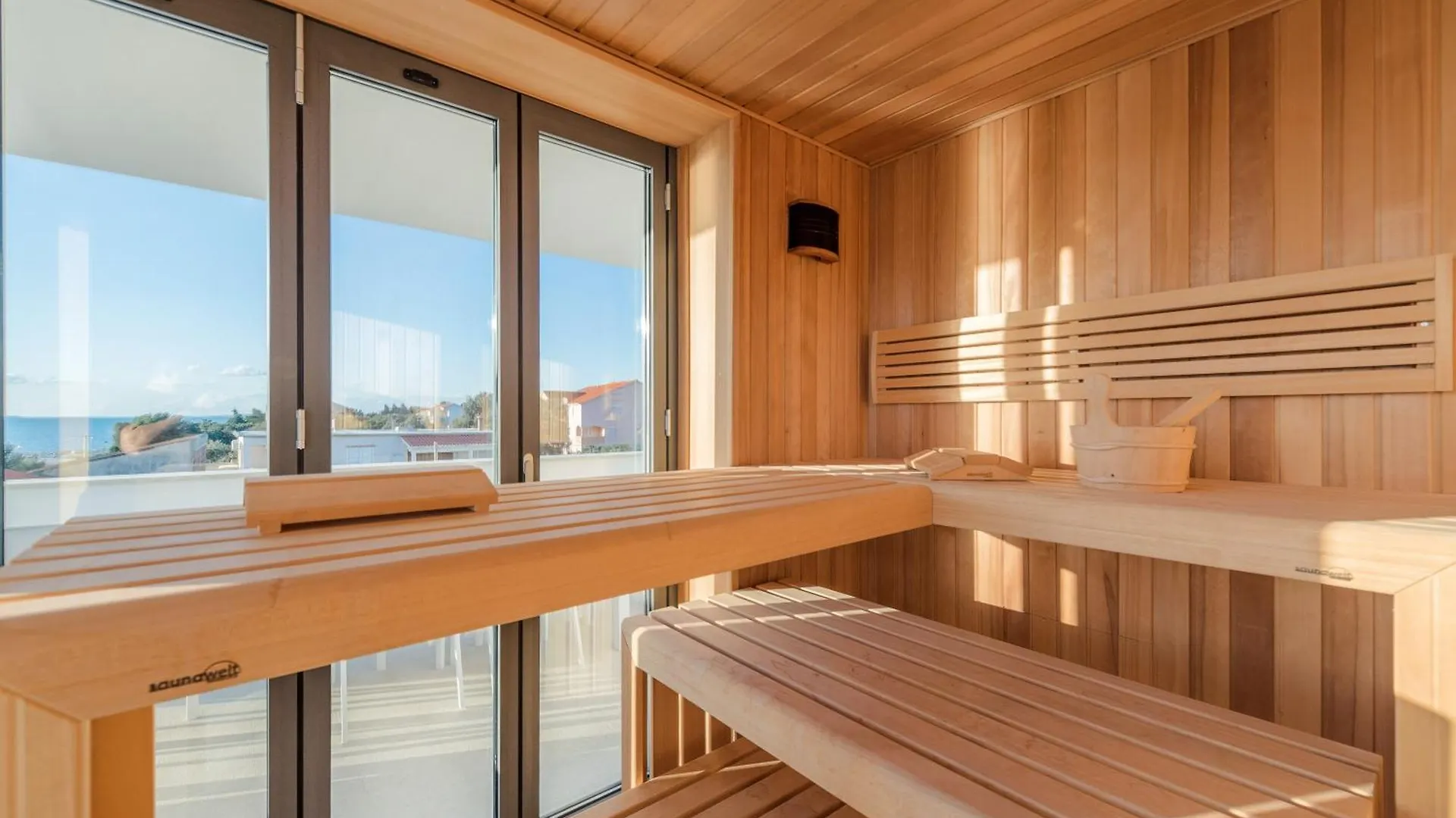 Four Seasons Vrsi Twin Villa Beachfront - Heated Pool & Jacuzzi