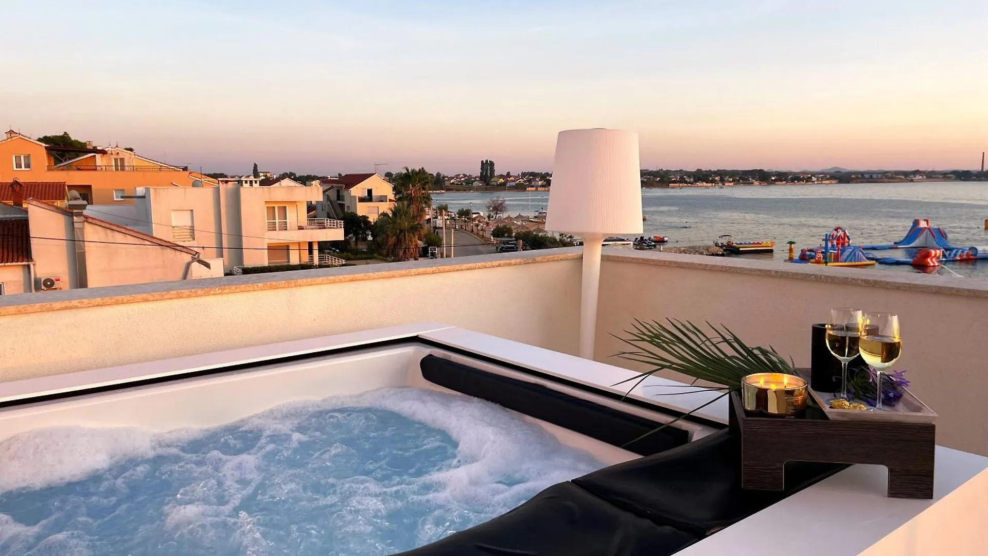 Four Seasons Vrsi Twin Villa Beachfront - Heated Pool & Jacuzzi