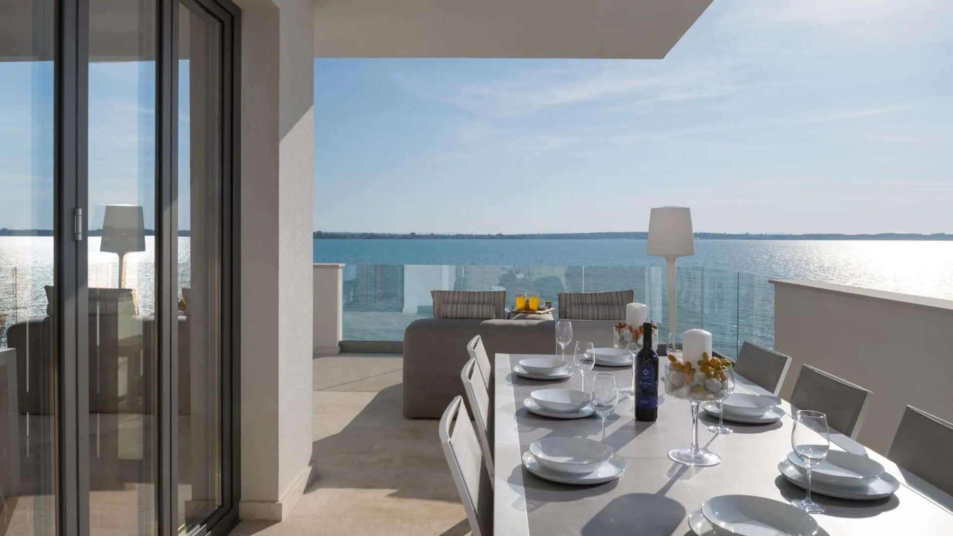 Four Seasons Vrsi Twin Villa Beachfront - Heated Pool & Jacuzzi Croatia