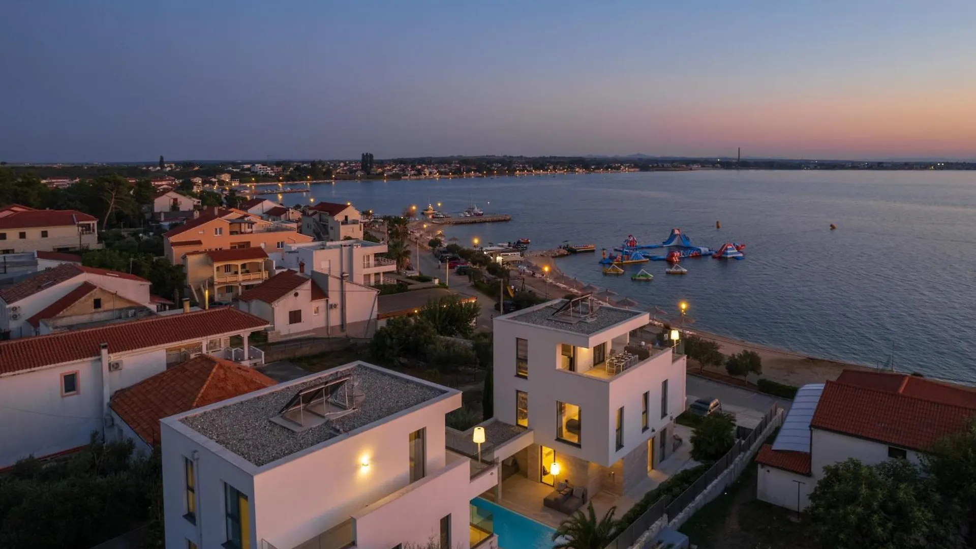 Four Seasons Vrsi Twin Villa Beachfront - Heated Pool & Jacuzzi