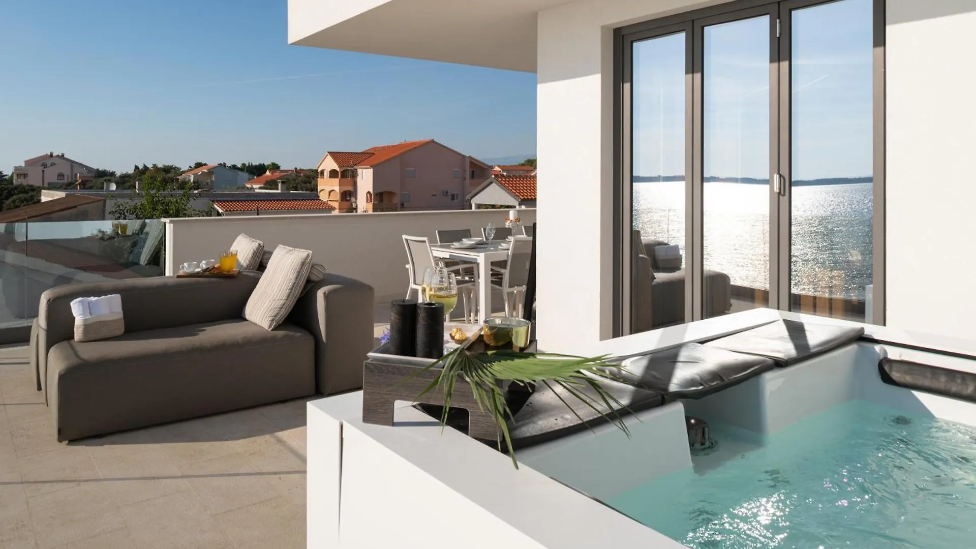 Four Seasons Vrsi Twin Villa Beachfront - Heated Pool & Jacuzzi