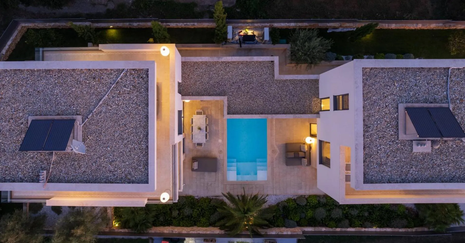 Four Seasons Vrsi Twin Villa Beachfront - Heated Pool & Jacuzzi Croatia